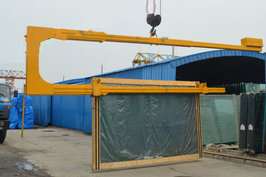 China Safety Loading &amp; Unloading U Shaped Glass Crane 3660mm Max Seaming Size supplier