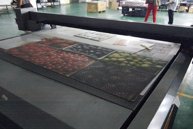 China Wide Format UV Flatbed Printer with Microsoft Windows System RICOH GEN4 / GEN5 supplier