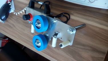 Handheld Manual Edge Roller Press for Curved  Double Glazing Units supplier